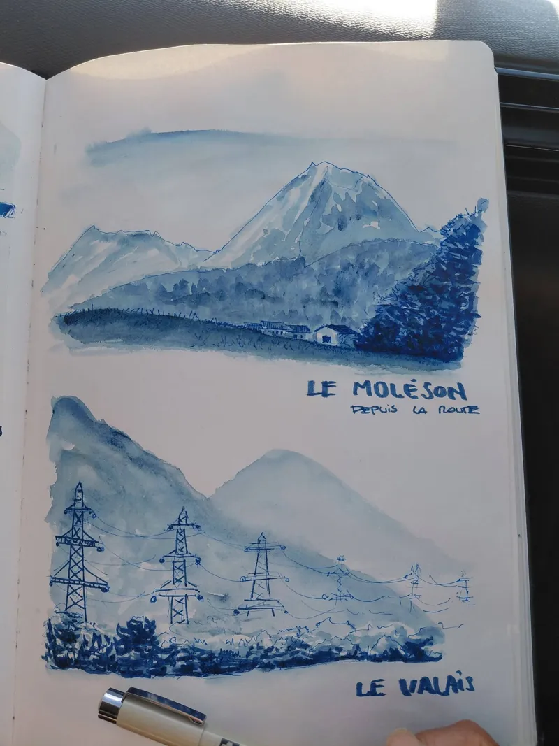 Le Moléson et un paysage du Valais dessinés en bleu, depuis la route.